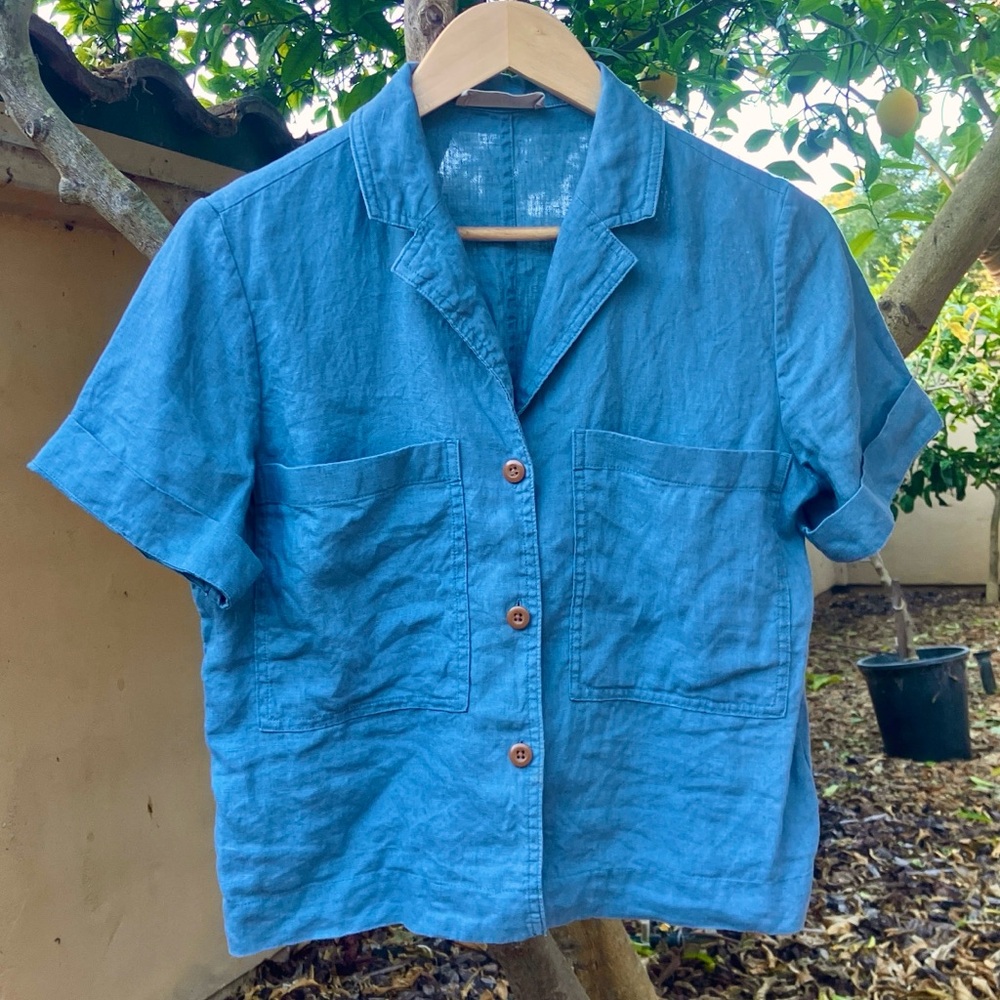 Everlane linen workwear shirt in Aegean